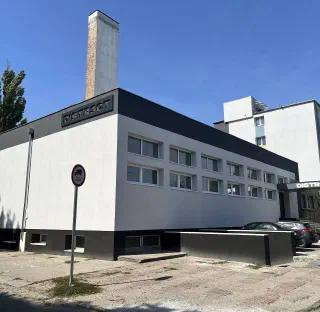 A DISTR3CT Event Cube épülete a Nagymihály utca felől
